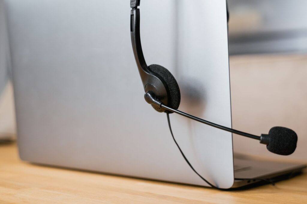 Comparison of scheduling assistants: what changes when you need an online meeting assistant