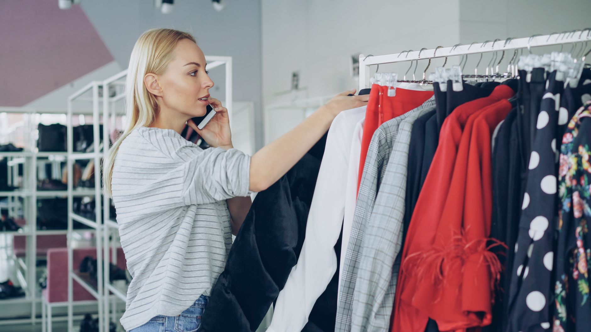 how to identify buying signals in sales calls
