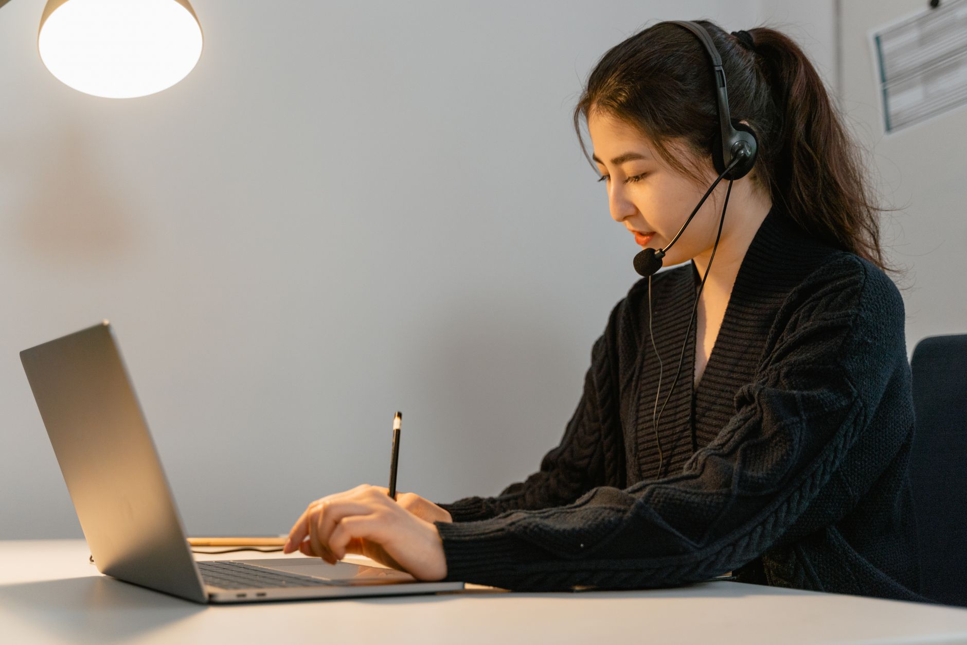 webex assistant closed captioning